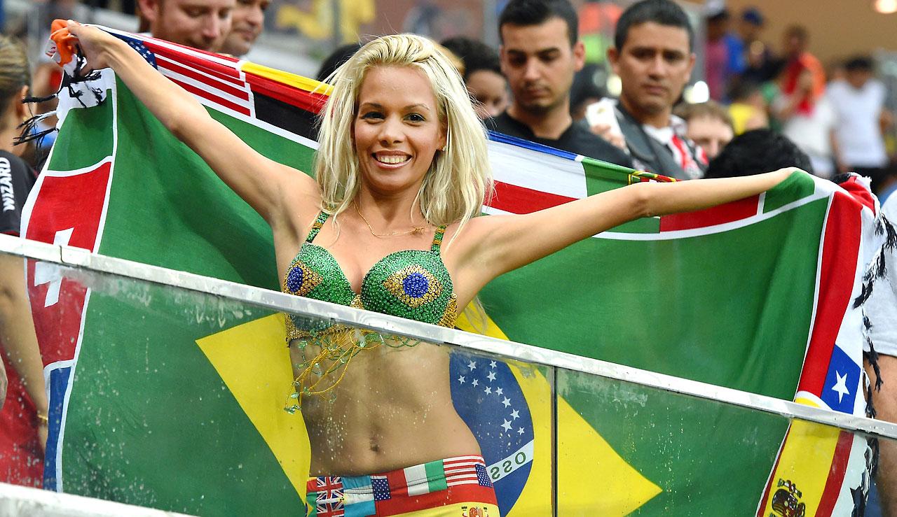 Стася сделала подборку из 30 образов футбольных фанатов Чемпионата мира’18 